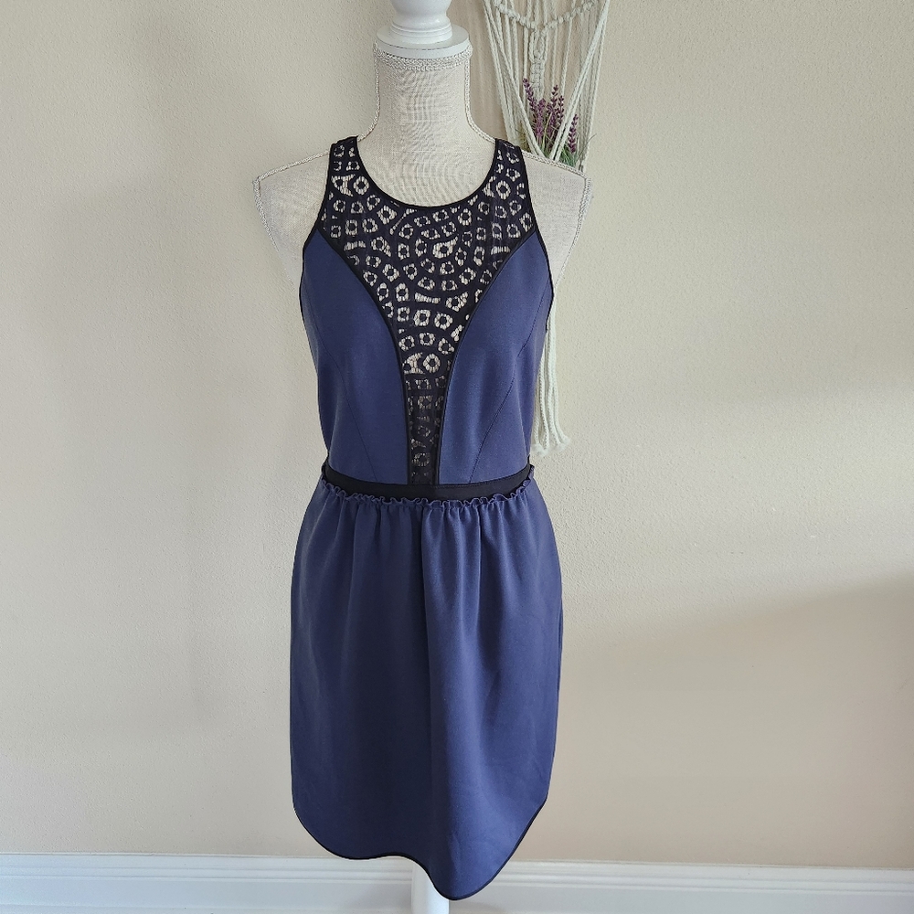 Elegant Navy Blue Sleeveless Dress